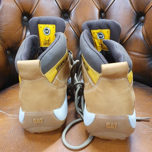 164 - A pair of Ladies Caterpillar Boots, Tan Leather size UK 5. As new never worn, retails at €100.