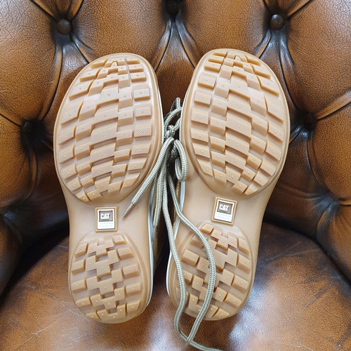 164 - A pair of Ladies Caterpillar Boots, Tan Leather size UK 5. As new never worn, retails at €100.