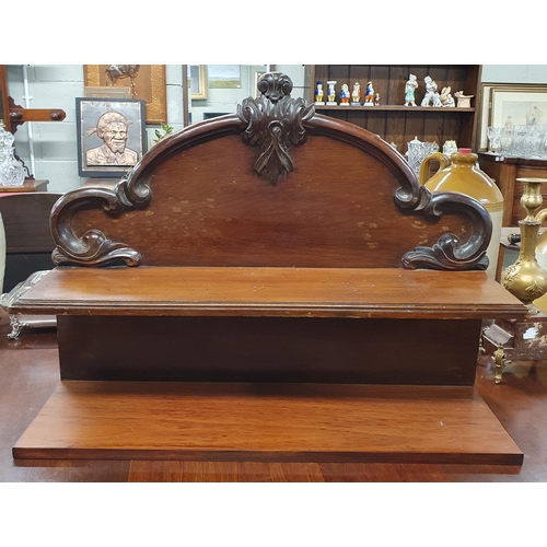 585 - A 19th Century Mahogany two shelf Wall Bracket.
76 x 22 x H 57 cm approx.