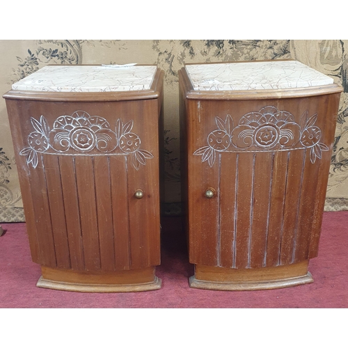 563 - A good pair of 20th Century Mahogany bow fronted Bedside Cabinets with marble tops.
45 x 39 x H 72 c... 