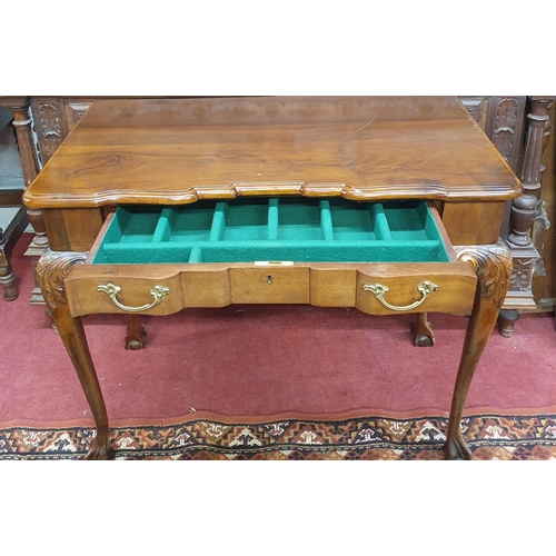 1331 - A good reproduction Mahogany single drawer Side Table with carved ball and claw supports.
W 91 x D 4... 