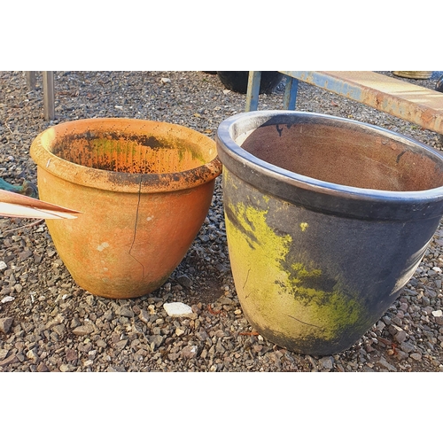 1402 - A group of Five Terracotta Pots.
H 36 x  D 50 cm approx.