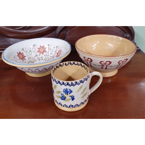 196 - A group of Wedgwood Green Leaf Plates along with a Mason Mandalay pot, Masons plates and a small qua... 