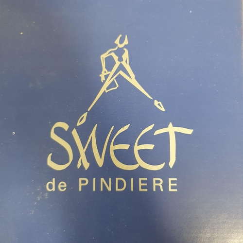 125 - A pair of Ladies Shoes by Sweet de Pindiere France . Black Leather. Pre-Owned, as new, never worn, e... 