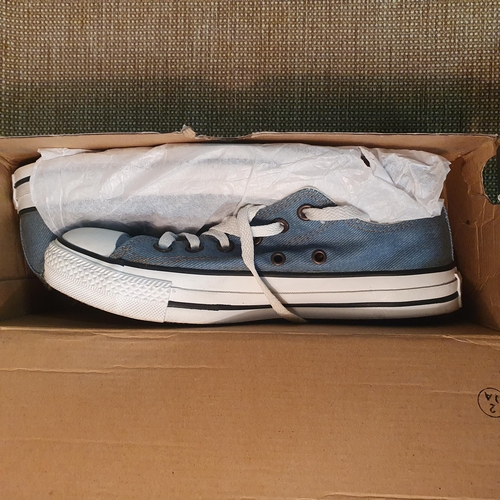 119 - A pair of Ladies Trainer by Converse All Star. New age Denim Blue. Pre-owned, as new, never worn. si... 