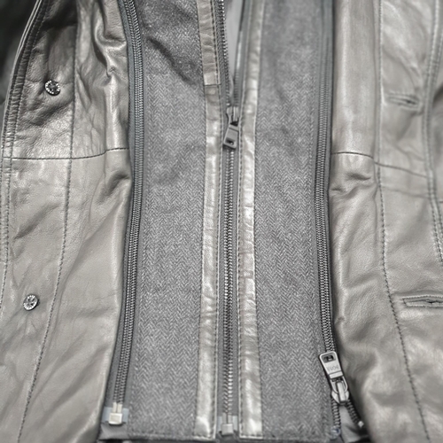 148 - A Hugo Boss Men's Jacket. Soft Black Leather, size 48. Pre-owned, excellent condition, Retails at €5... 