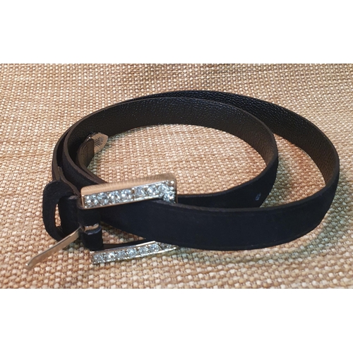 135 - A group of three Ladies Designer Leather belts to include Margaret Howell, Mannni and Brora.
Pre own... 