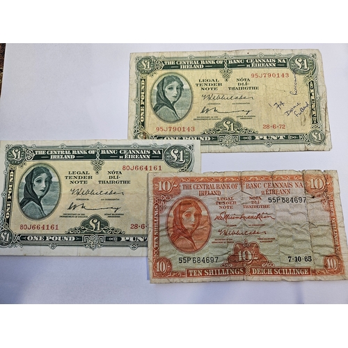 293 - Two 1972 £1 notes along with a 10 shilling note.
The Central Bank of Ireland Lady Lavery Note.