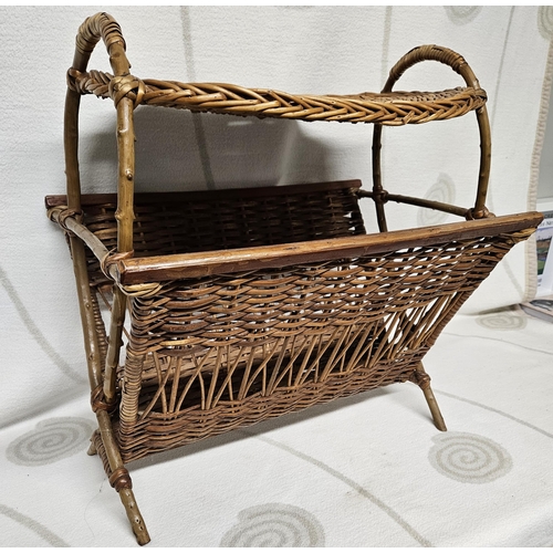 160 - An unusual wicker Basket/Table.
48 x 34 x H 52 cm approx.