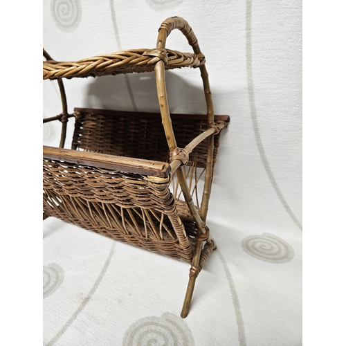 160 - An unusual wicker Basket/Table.
48 x 34 x H 52 cm approx.