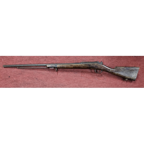 208 - A late 19th Century - early 20th Century French bolt action Rifle Modelle 1874, Manufacture d'Armes ... 