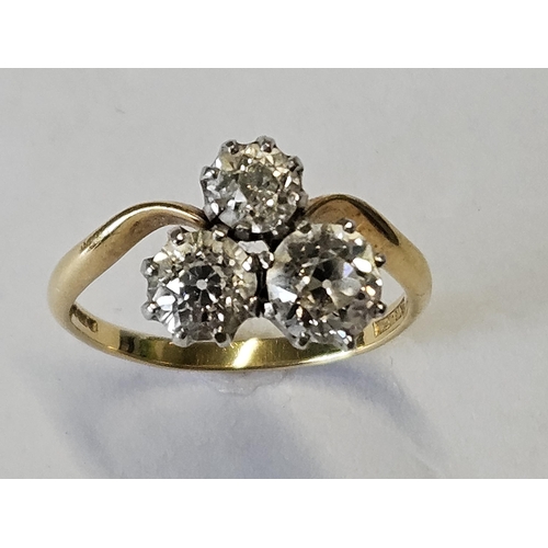 297A - A Magnificent 18ct Gold and Diamond three stone Ring with fantastic colour and clarity, approx Diamo... 