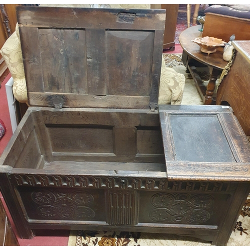 880 - A good early 19th, possibly 18th Century, Oak Blanket Chest with panelled front and top. 116 x 54 x ... 