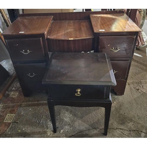 575 - A Dressing Table and a side Table. Held in Old Workshop.