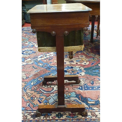 299 - Of Superb quality. An early 19th Century Mahogany Work Table with two frieze drawers and stretcher b... 