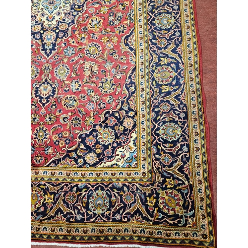 625 - A fine handwoven full pile Persian Kashan Carpet with a traditional Kashan floral design.
202 x 302 ... 