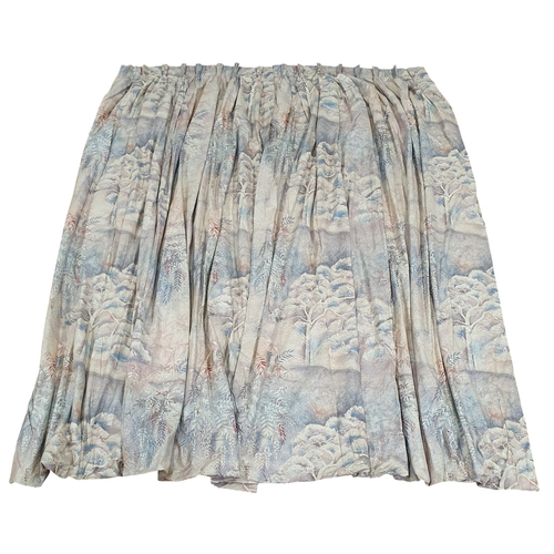 1006 - A Large pair of double lined Curtains.
W 90 x L 240 cm approx.