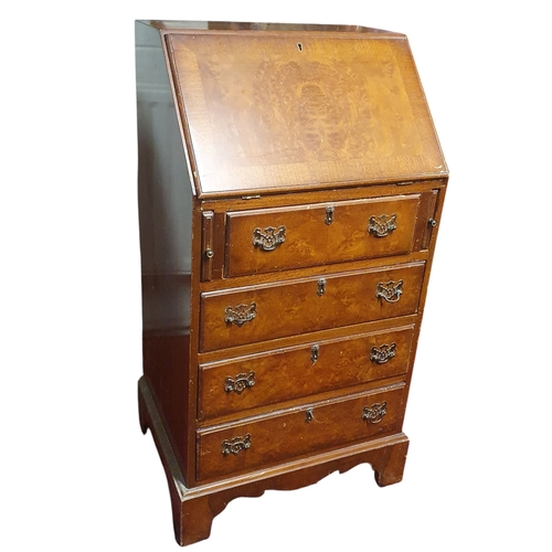 109 - A 20th Century Walnut Bureau of very neat form. W 53 x D 41 x H 98 cm approx.
