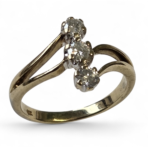 350 - An unusual antique 9ct Gold and Diamond three stone Ring, size K1/2.