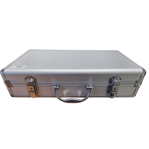 389 - An extremely large quantity of primarily British Pennies some Irish. In a metal coin case.