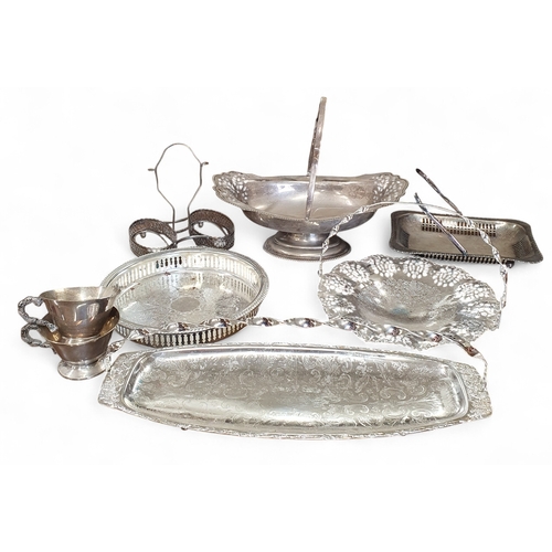 465 - A large quantity of Silverplate to include Trophy Plaques.