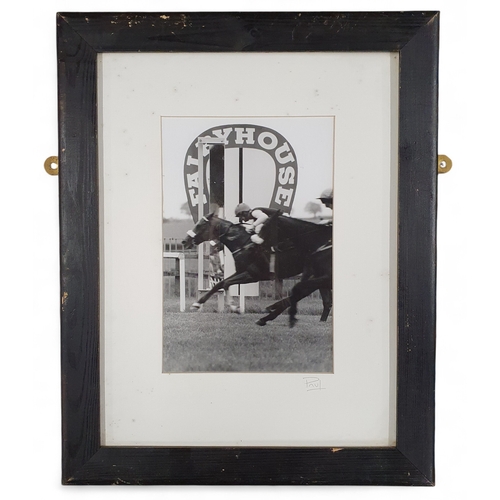 208 - Four original Racing Photographs signed Paul.
46 x 37 cm approx.