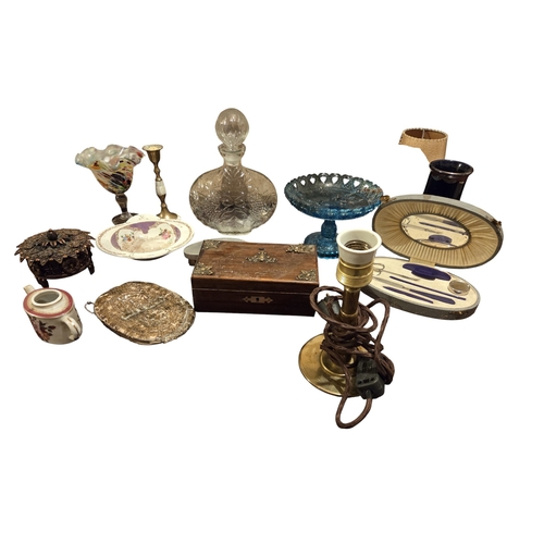 A quantity of various small Props.