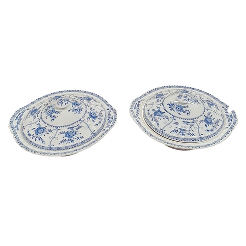 51 - A good quantity of Royal Doulton Hampshire Dinnerwares along with a quantity of blue and white ware ... 