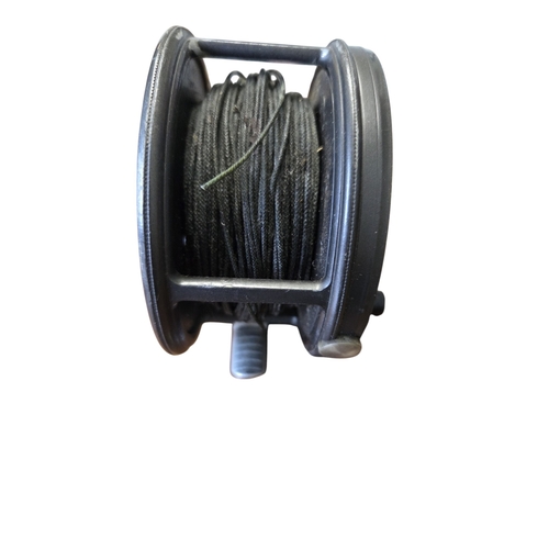 85 - A Hardy's 'The Perfect' 4 1/4'' fly Reel in very good condition.