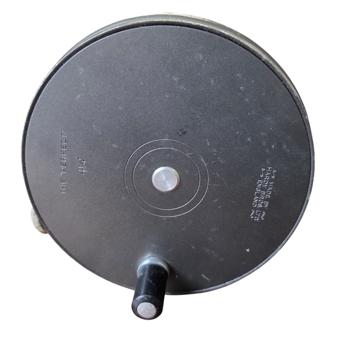 85 - A Hardy's 'The Perfect' 4 1/4'' fly Reel in very good condition.