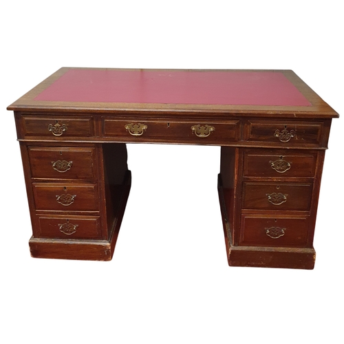 206 - An early 20th Century Mahogany Pedestal Desk with red leatherette top. W 122 x D 64 x H 73 cm approx... 