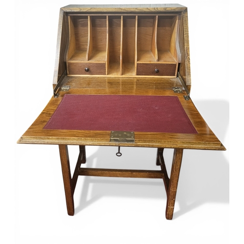 181 - An early 20th Century Walnut Bureau. W 53 x D 41 x H 102 cm approx.