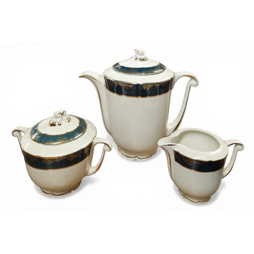 640 - A large quantity of 19th Century Cleanord Dinnerwares with green borders.