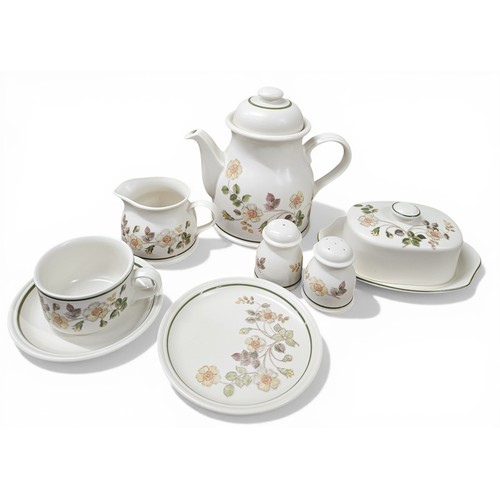 442 - A quantity of Autumn leaf's Dinnerware.