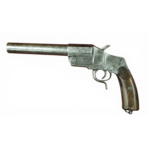 A very rare World War 1 German Flare Gun, in original Condition.