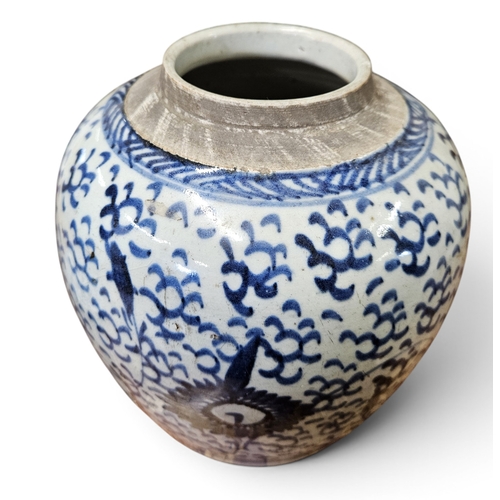 52 - A good early Oriental Ginger Pot with Lid. H 17 cm approx.