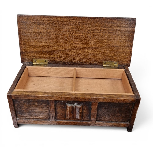 15 - Two Musical Boxes. 
19 x 8 x H 6.5, 10 x 10 x H 11 cm approx.