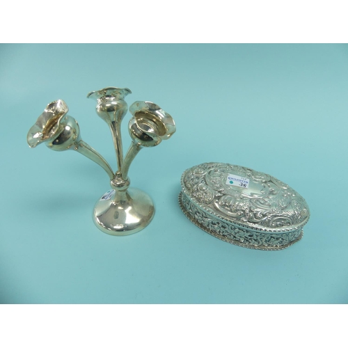 83 - A late Victorian silver oval hinged Box, by William Comyns, hallmarked London, 1893, chased with che... 