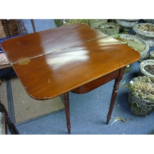 369 - A 19th century mahogany fold-over Tea Table, 36in (91.5cm) wide.