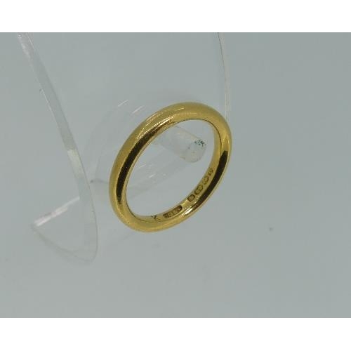 125 - A 22ct yellow gold Wedding Band, Size K, approx weight 4.9g.