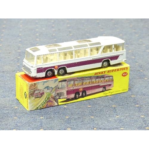 644 - A Dinky Supertoys 952 Vega Major Luxury Coach, boxed, and a Corgi Major 1120 Midland Red Motorway Ex... 