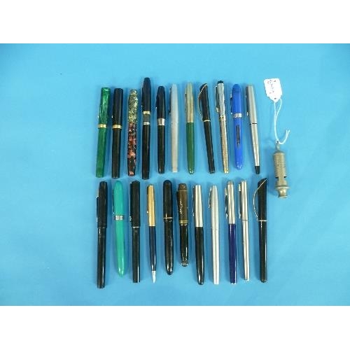 488 - A collection of Pens, including a Mont Blanc 332, a Burnham no. 50 with 14ct gold nib, others by Par... 