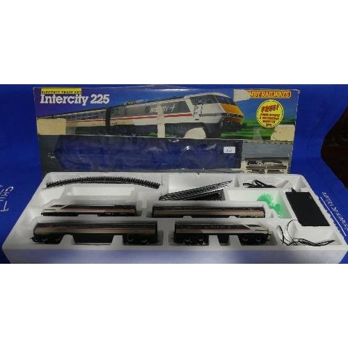 633 - Hornby Railways '00' gauge Intercity 225 electric train set, boxed, together with a quantity of '00'... 