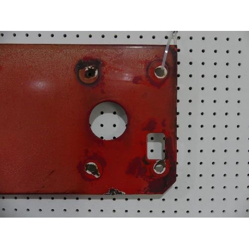 651 - Railwayana; A BR red and white enamel short home Signal Arm, 36in (91.5cm) long.