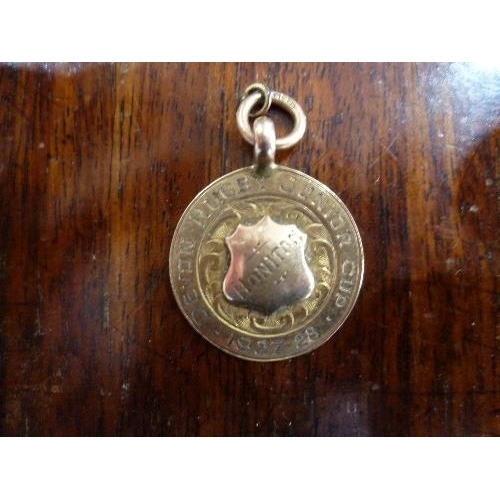 669 - C. H. 'Charlie' Beer (Devon, Exeter, Honiton Rugby Football Club) interest: a 9ct gold medal for Dev... 