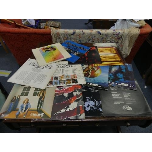 688 - Vinyl Records; A quantity of mainly original LP's and Singles, including The Police, Cliff Richard, ... 