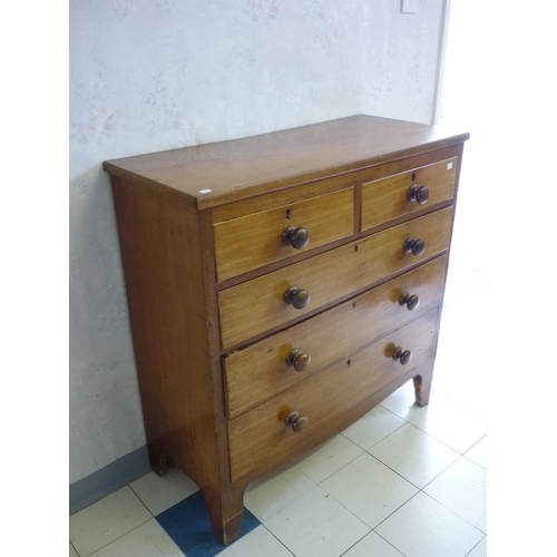 621 - A Victorian mahogany Chest of Drawers, 38in (96.5cm) wide x 18in (45.5cm) deep x 40in (101.5cm) high... 