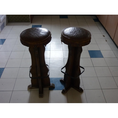 622 - A pair of 20thC high Stools, with circular leather seats, 30in (76cm) high, seats 12in (30.5cm) diam... 