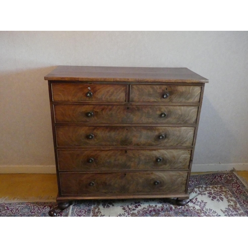 643 - An antique Chest of Drawers, 46in (117cm) wide x 21in (53.25cm) deep x 47in (119.25cm) high.