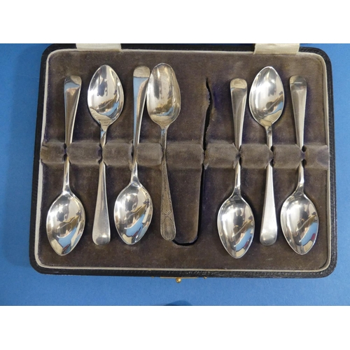 84 - A pair of George III silver Table Spoons, by Robert Rutland, hallmarked London, 1812, Old English pa... 